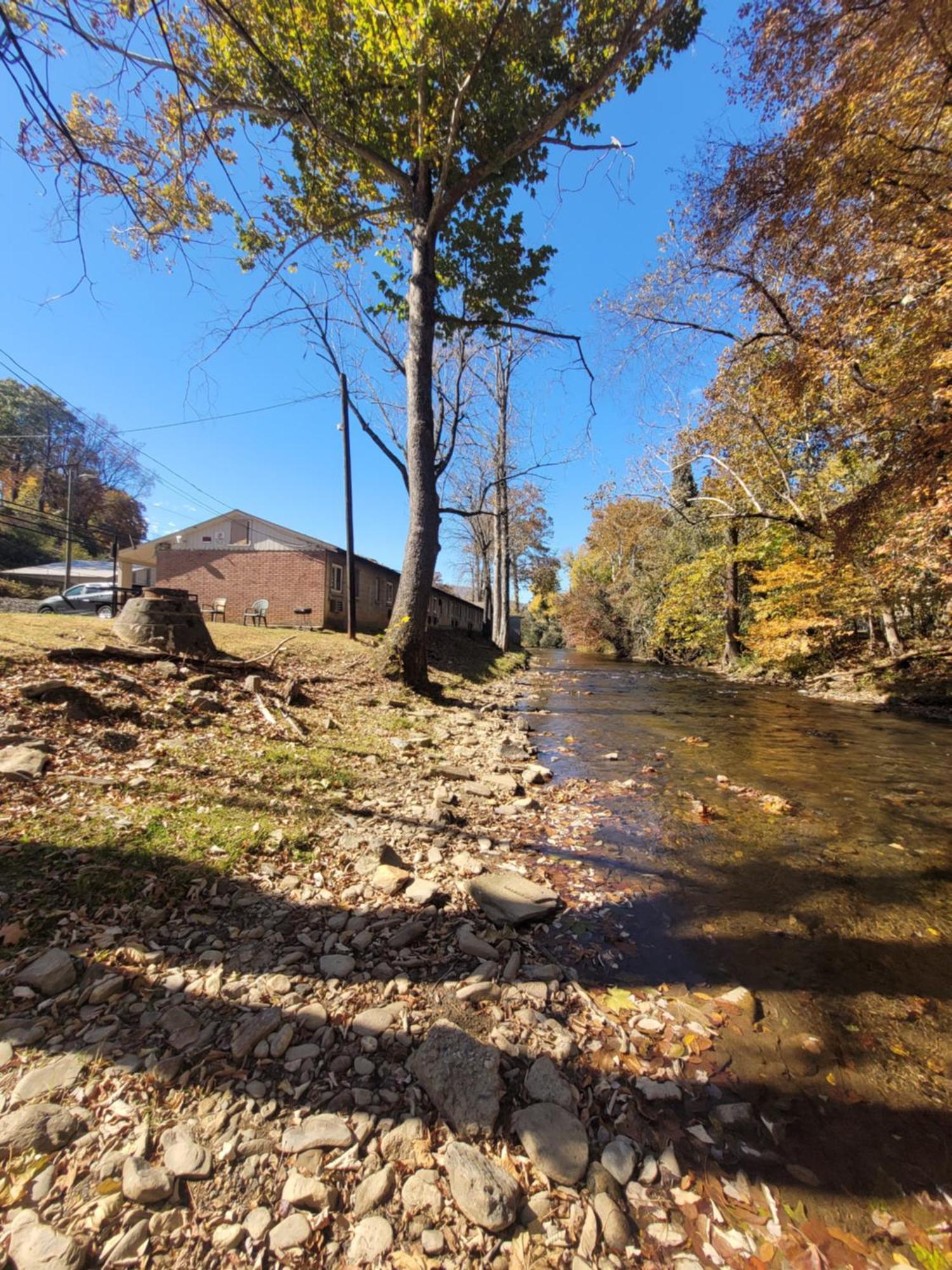 5 Centrally Located Hotels in the Smoky Mountains Worth Booking