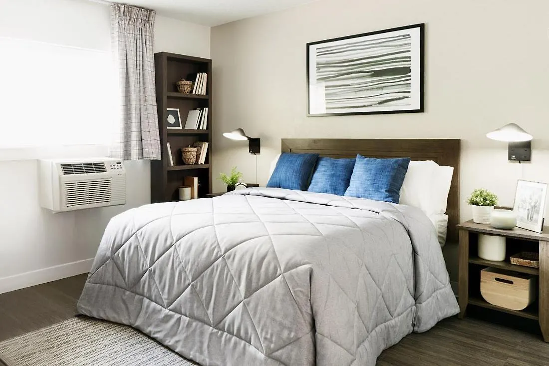 4 Budget Hotels Near Health and Fitness Mall That Deliver
